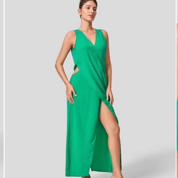 180. New Halara Blarney Green V-neck Cut Out Split Maxi Dress Size XS - Picture 3 of 7